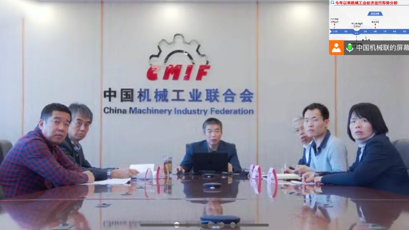 行业背景：定制化需求推动成套设备市场